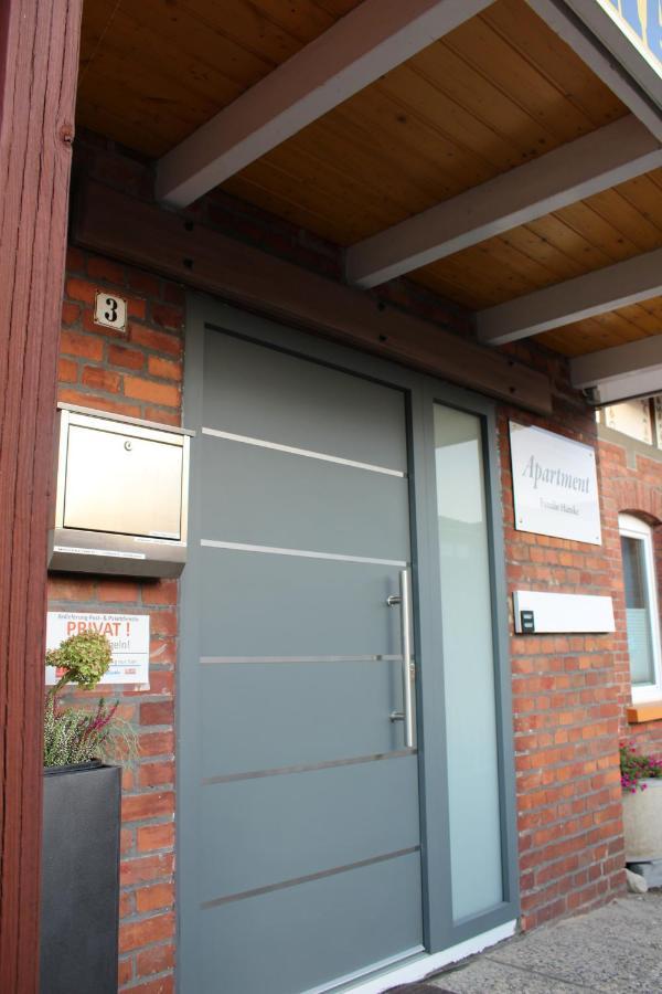 Isenbüttel Apartment Hanske מראה חיצוני תמונה