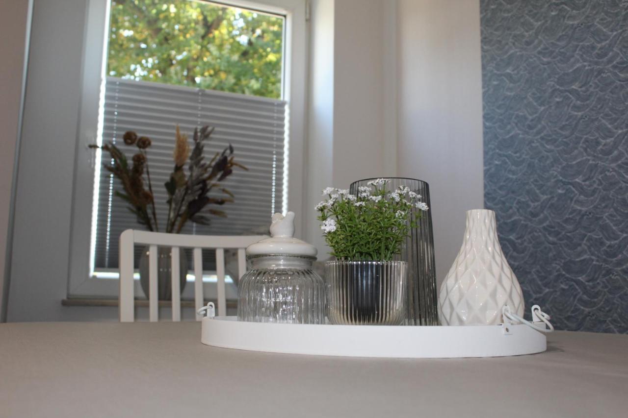 Isenbüttel Apartment Hanske מראה חיצוני תמונה