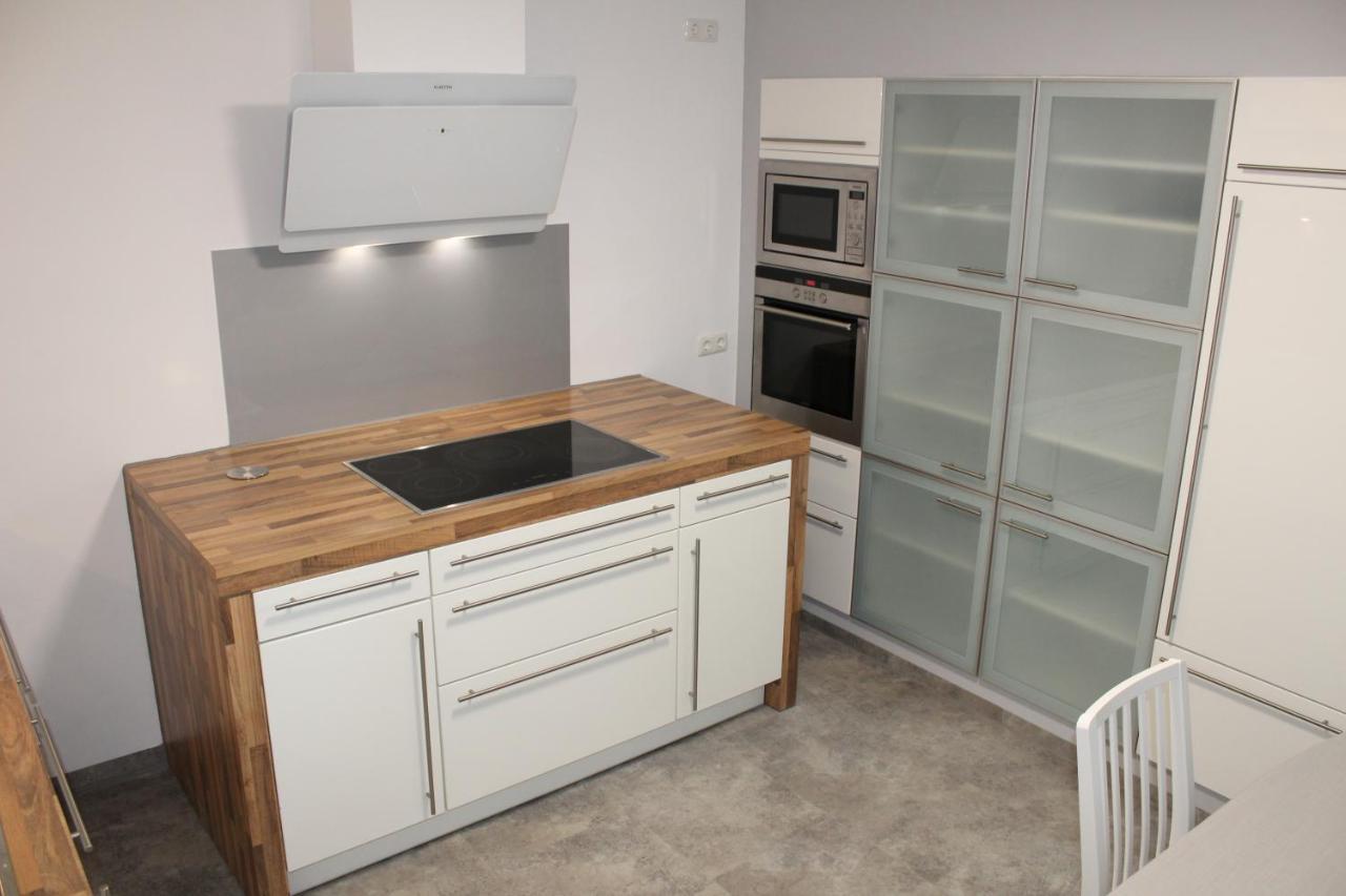 Isenbüttel Apartment Hanske מראה חיצוני תמונה
